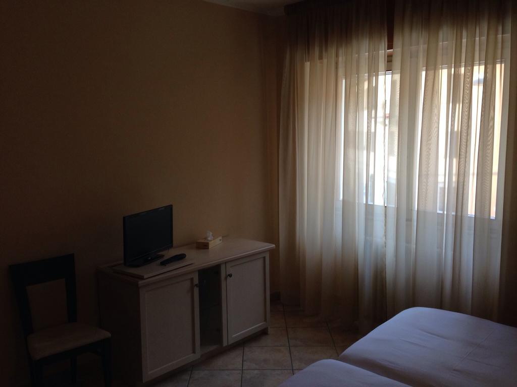 De La Tour Guest house *